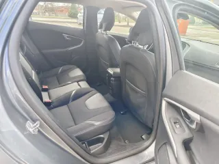 Volvo V40 2019