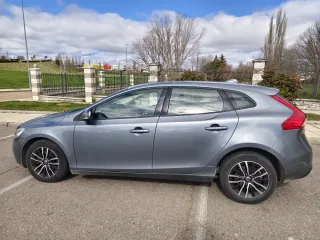 Volvo V40 2019