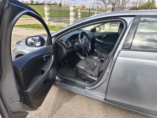 Volvo V40 2019