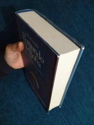 El mundo de Sofía: una novela sobre la historia...