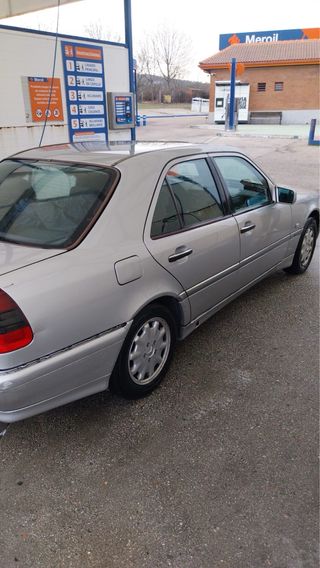 Mercedes-Benz Clase C