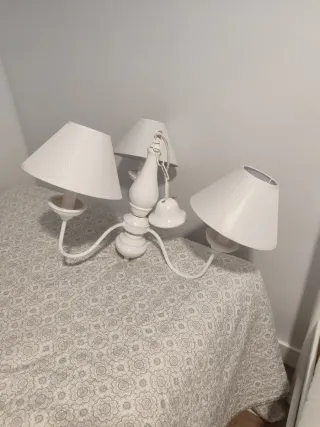 Lámpara de techo blanca de tela