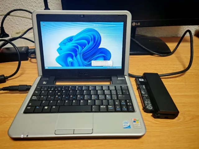 Mini portátil Dell Inspiron 910