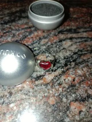 Anillo Kuurth Corazón Rojo y Plata