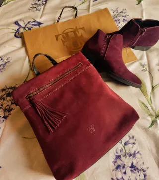 Bolso de ante granate marca Fosco