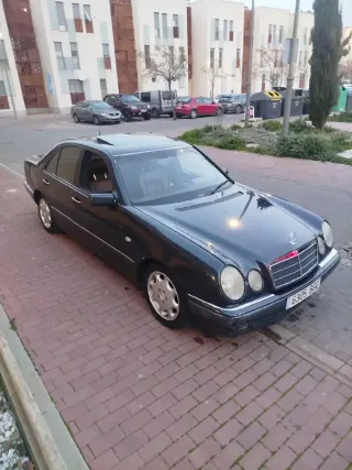 Mercedes-Benz Classe E (214) 1997