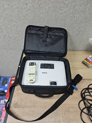 Proyector Epson EB-1730W