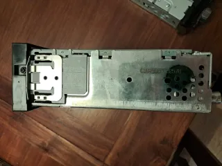 Radio Peugeot 206 de la marca Clarion