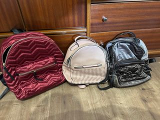 Lote 3 Mochilas: Roja, Rosa y marrón