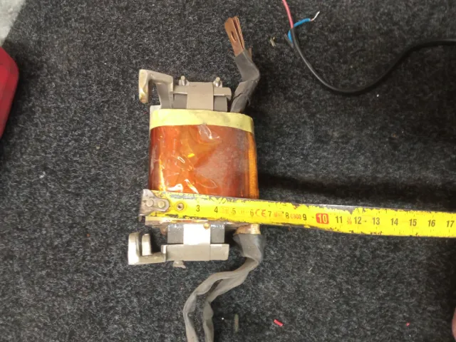 Transformador monofásico potencia o línea, bobina