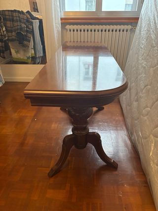 Mesa de comedor extensible de madera