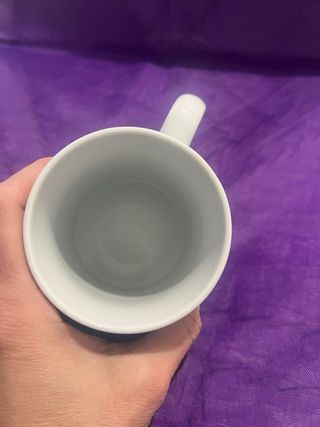 Tazza con orso e alberi