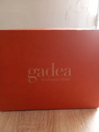 PRECIOSAS SANDALIAS GADEA 38 COMO NUEVAS