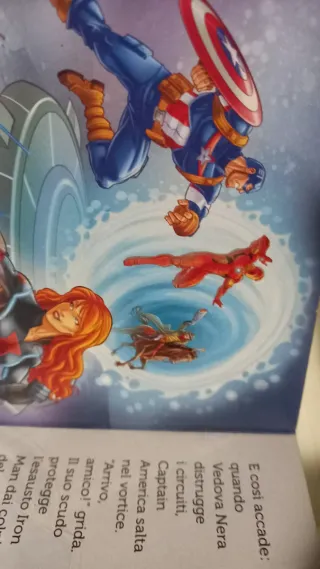 Libro Avengers Marvel Giunti