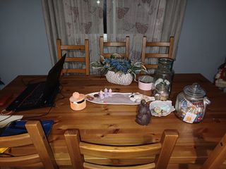 Mesa de comedor de madera maciza