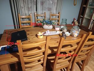 Mesa de comedor de madera maciza