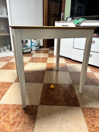 Mesa de comedor 75x75 cm ikea
