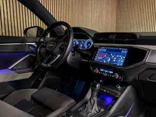 Audi Q3 2021 45 tfsi e S line pAno