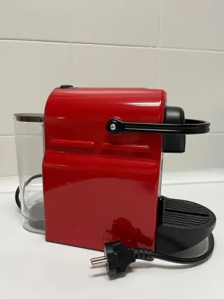 Cafetera Nespresso Krups Roja