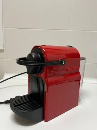 Cafetera Nespresso Krups Roja