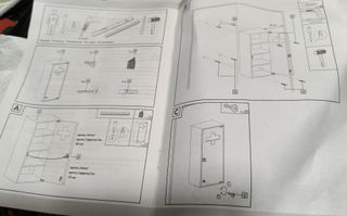 Armadio in vetro e metallo
