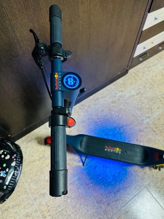 Patinete Eléctrico Red Bull Racing