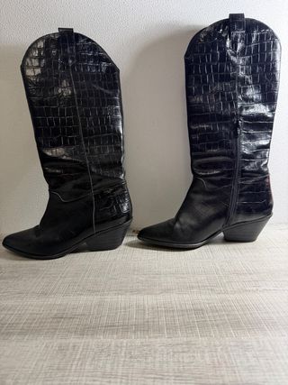 Botas altas negras efecto piel cocodrilo