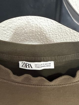Camiseta Zara Verde Oliva