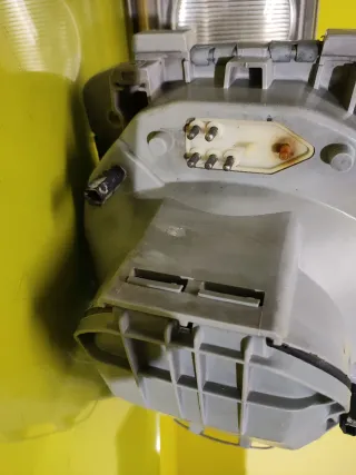 Faros Mercedes W123 240D