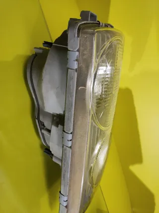 Faros Mercedes W123 240D