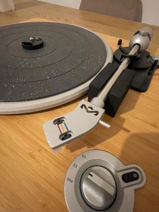 Giradischi House of Marley Wireless in bambù.