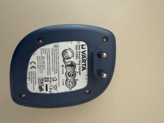 Cargador Pilas Varta