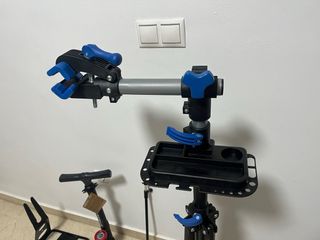 Kit Herramientas Bicicleta: Bomba y Soporte