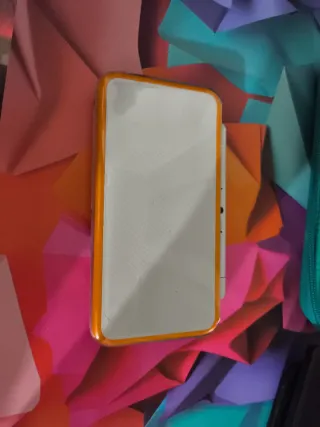 Nintendo 2DS XL Naranja y Blanco