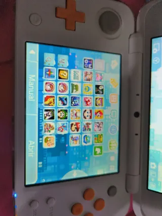 Nintendo 2DS XL Naranja y Blanco