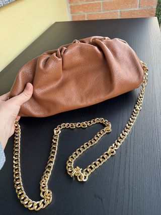 Pochette vera pelle marrone con catena oro
