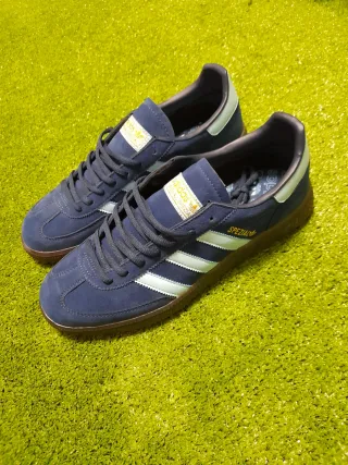 Zapatillas Adidas Spezial - Talla 44