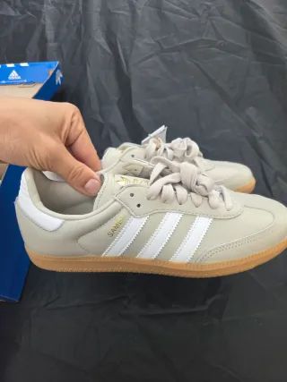 Adidas Samba Beige/Blanco Talla 40