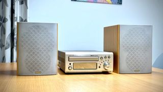 Minicadena Denon UD-M31 + Altavoces Mission