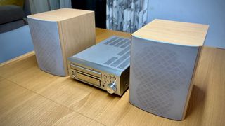 Minicadena Denon UD-M31 + Altavoces Mission