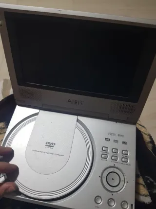 DVD Portátil Airis