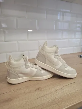 Nike Bambas Blancas y Grises