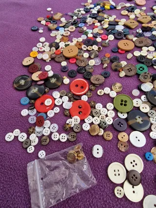 Surtido botones vintage / modernos etc