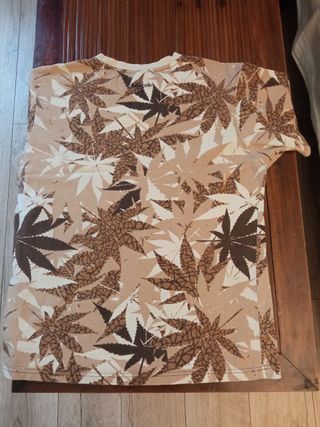 Camiseta Pelle Pelle Talla L - Estampado Hojas