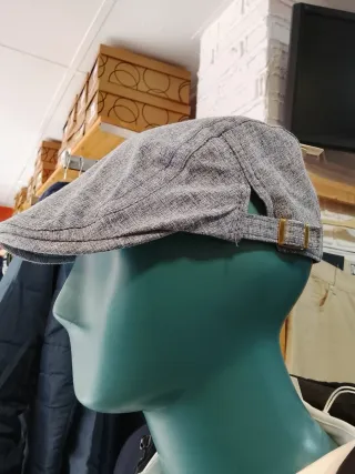 Gorra gris nueva