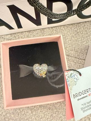 Charm Pandora Bridgerton Corazón