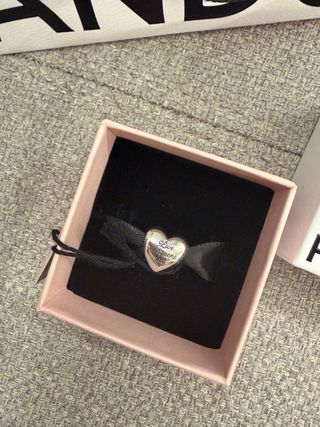 Charm Pandora Bridgerton Corazón