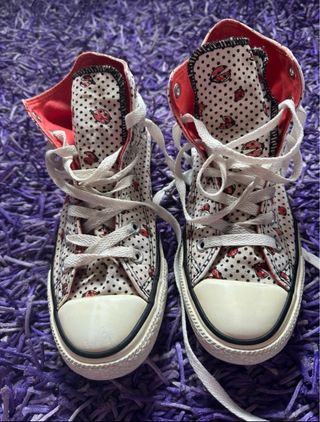 Converse Bota Estampado Lunares y Mariquitas