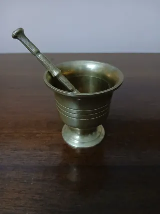 Mortaio e pestello in ottone