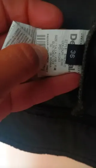 Cazadora Desigual verde con bordados